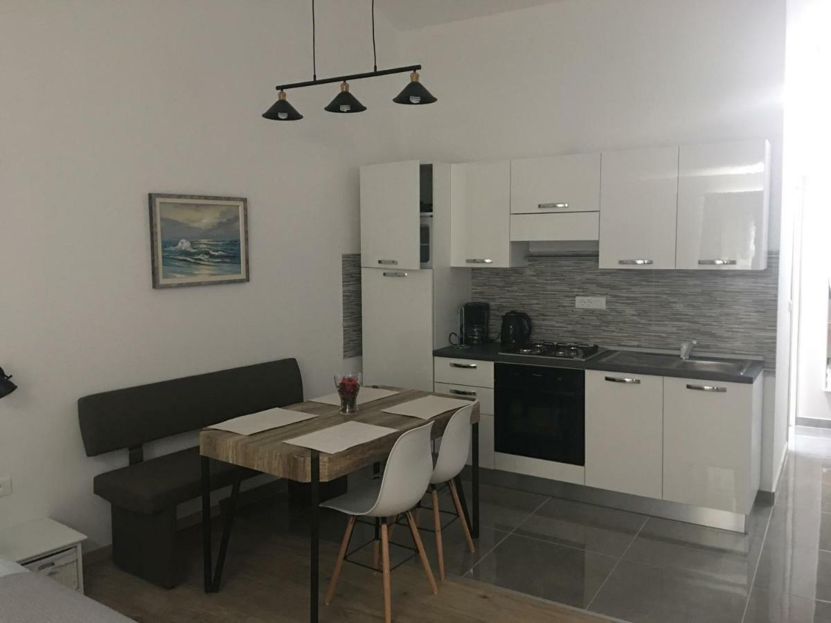 Studio apartman Dado Apartment Bale Bagian luar foto
